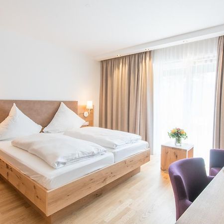 Hotel & Gasthaus Loewen Waldkirch Bagian luar foto