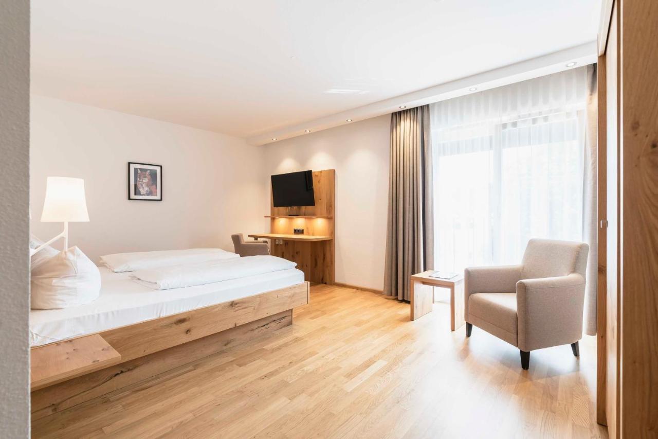 Hotel & Gasthaus Loewen Waldkirch Bagian luar foto